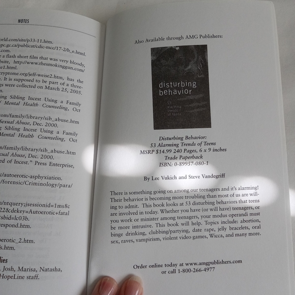 " Protecting Your Teen From Disturbing Behavior " Book Parenting Christian Faith - Picture 7 of 10